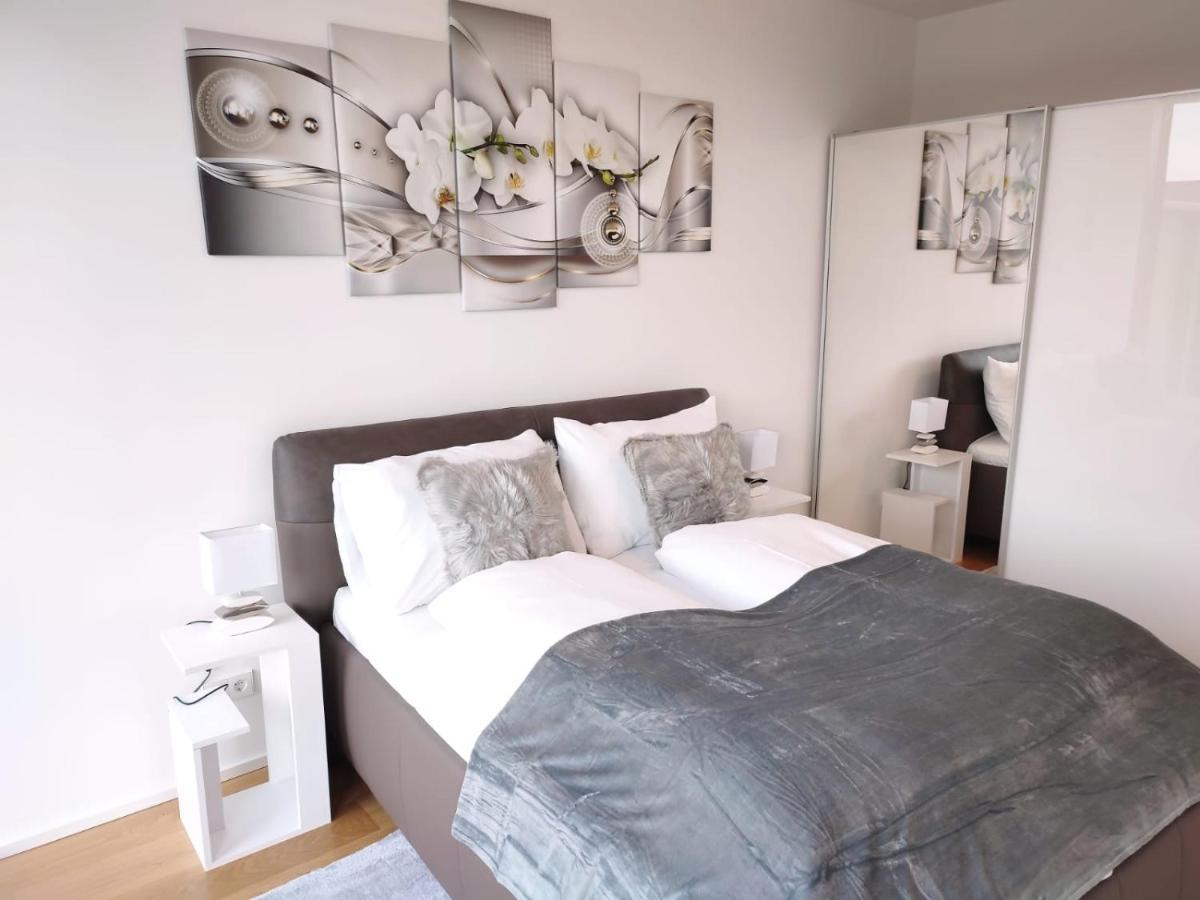 Panorama Apartment Vienna - Free Parking, Sauna & Fitness Viena Exterior foto